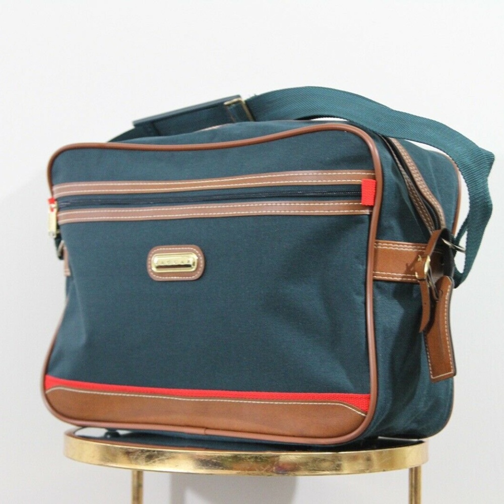 COPY - Vintage Jaguar Green Carry On Airplane Ove…